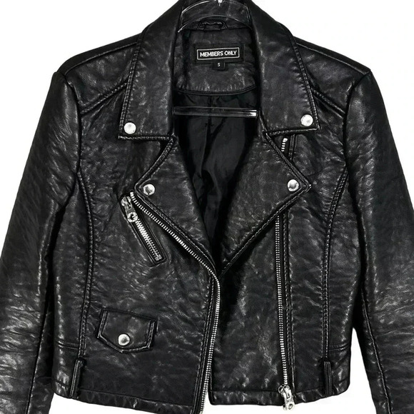 Members Only Womens S Black ASYM Zip Cropped Faux Leather Bomber Moto Jacket Y2K - Picture 6 of 16